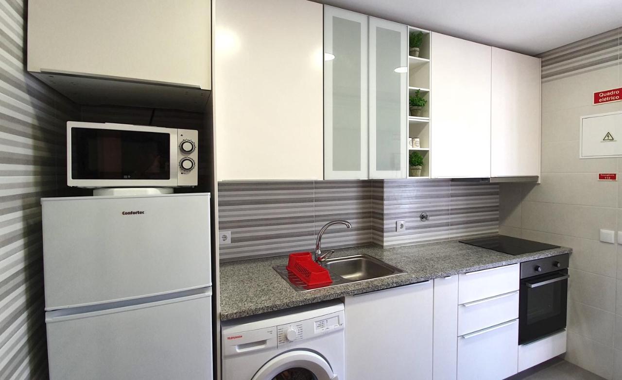 Afonso Galo Guest Apartments I Almada Esterno foto