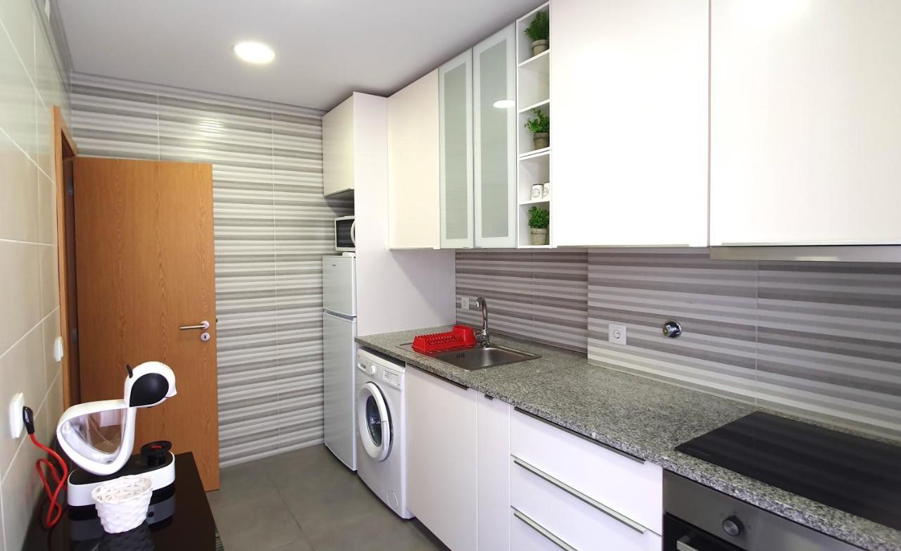 Afonso Galo Guest Apartments I Almada Esterno foto